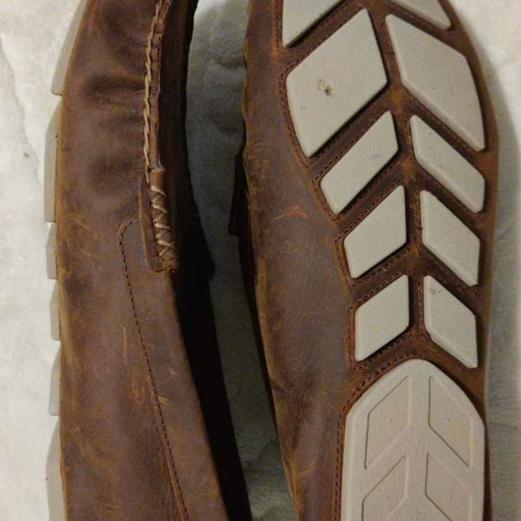 UGG Henrick Loafer - Picture 3 of 6